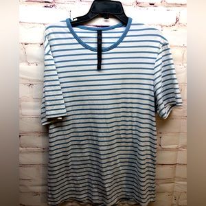 Lululemon top large pale blue stripe